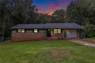 4025 N Quail Dr, Douglasville, GA 30135 - Photo 2