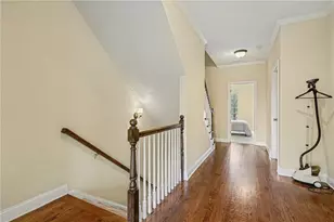 657 Lockton Pl, Atlanta, GA 30342 - Photo 12