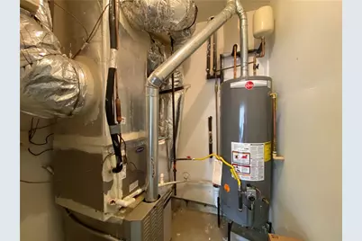 657 Lockton Place, Atlanta, GA 30342 - Photo 36