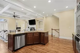 657 Lockton Pl, Atlanta, GA 30342 - Photo 8