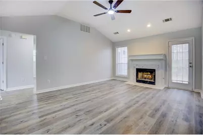 9528 Margaret Lane, Jonesboro, GA 30238 - Photo 4