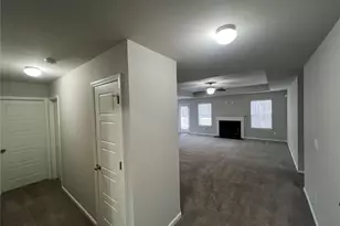 3463 Silver Chase Ct, Gainesville, GA 30507 - Photo 2