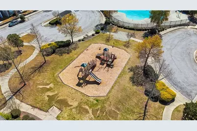 817 Regal Lane SW, Atlanta, GA 30331 - Photo 22