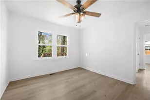 3242 Bagley Dr, Atlanta, GA 30341 - Photo 10