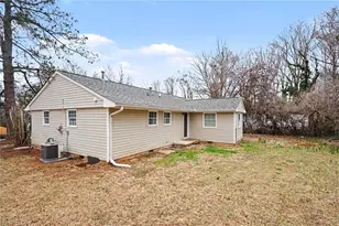 2328 Emerald Lake Ct, Decatur, GA 30035 - Photo 14