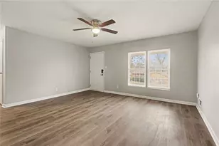 2328 Emerald Lake Ct, Decatur, GA 30035 - Photo 2