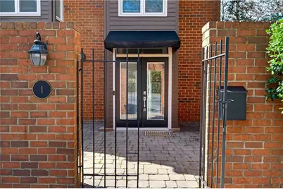 1 Willow Glen NE, Atlanta, GA 30342 - Photo 2