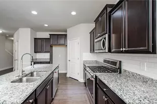 1018 Mays Hill SW, Atlanta, GA 30336 - Photo 14