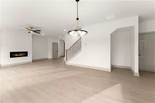 403 Magnolia Ave, Jefferson, GA 30549 - Photo 10