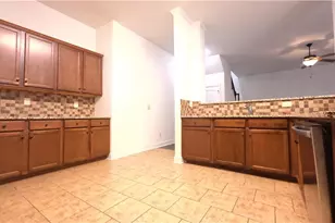 2275 Copper Trail Ln, Buford, GA 30519 - Photo 4