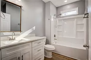 567 M L King Jr Dr, Jefferson, GA 30549 - Photo 16