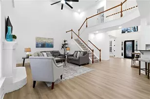 7160 Fawn Lake Dr, Alpharetta, GA 30005 - Photo 16