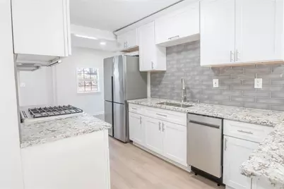 1751 S Olympian Way SW, Atlanta, GA 30310 - Photo 4
