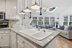 618 Wedgewood Dr, Woodstock, GA 30189 - Photo 18