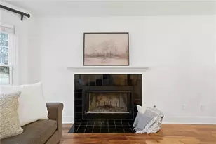 618 Wedgewood Dr, Woodstock, GA 30189 - Photo 8