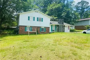 46 W Wedgewood Cir, Newnan, GA 30263 - Photo 2