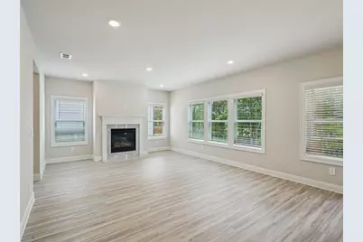 938 Brookshade Trail, Lawrenceville, GA 30045 - Photo 2