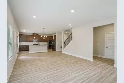 938 Brookshade Trail, Lawrenceville, GA 30045 - Photo 4