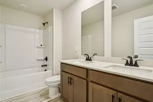 938 Brookshade Trl, Lawrenceville, GA 30045 - Photo 16