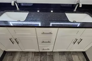 185 Glenrose Cir SW, Atlanta, GA 30354 - Photo 16