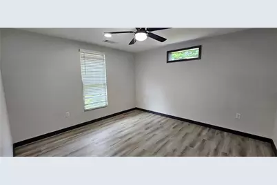 185 Glenrose Circle SW, Atlanta, GA 30354 - Photo 10