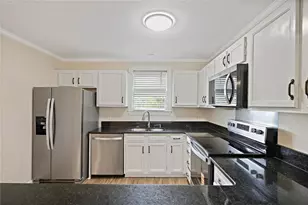 911 Hollyfax Cir NE, Atlanta, GA 30328 - Photo 28