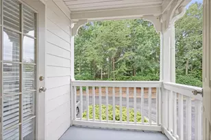 911 Hollyfax Cir NE, Atlanta, GA 30328 - Photo 20