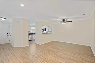 911 Hollyfax Cir NE, Atlanta, GA 30328 - Photo 22