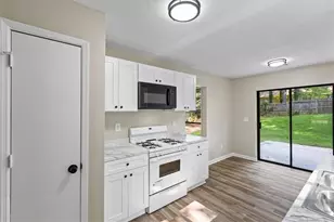 340 Windsor Walk, Conyers, GA 30094 - Photo 8