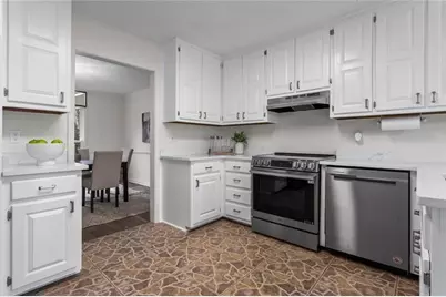 2950 Heather Stone Way, Lawrenceville, GA 30043 - Photo 18