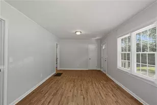2666 Blount St, Atlanta, GA 30344 - Photo 6