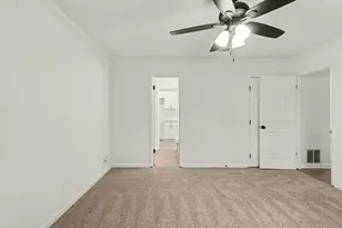 22 Barberry Dr, Newnan, GA 30265 - Photo 18