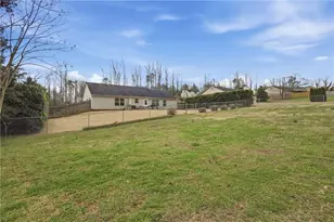 228 Falling Leaf Ln, Winder, GA 30680 - Photo 30