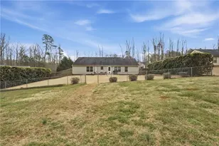 228 Falling Leaf Ln, Winder, GA 30680 - Photo 28