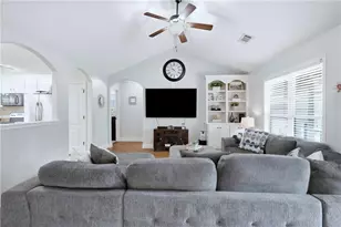 228 Falling Leaf Ln, Winder, GA 30680 - Photo 8