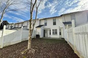 2285 Strathmoor Manor Dr, Lithonia, GA 30058 - Photo 24