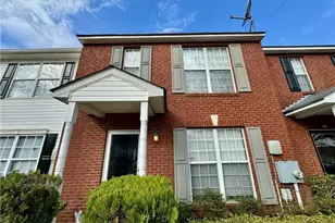 2285 Strathmoor Manor Dr, Lithonia, GA 30058 - Photo 4