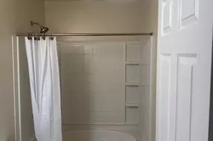 2285 Strathmoor Manor Dr, Lithonia, GA 30058 - Photo 16