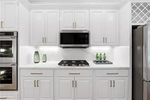 1112 Valley Overlook Dr NE, Atlanta, GA 30324 - Photo 12