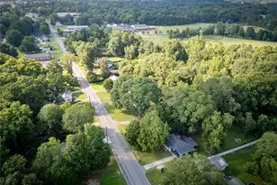 1037 S Madison Ave S, Monroe, GA 30655 - Photo 8