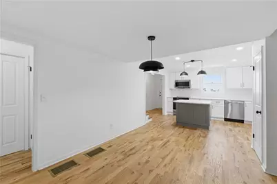 2413 Charleston Oaks Lane, Decatur, GA 30030 - Photo 12