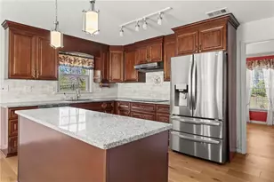 146 Lakeside Dr NW, Kennesaw, GA 30144 - Photo 8