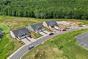 27 Village Dr, Dawsonville, GA 30534 - Photo 2