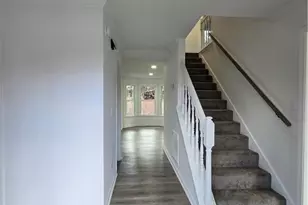 535 Woodrow Dr, Lawrenceville, GA 30043 - Photo 2