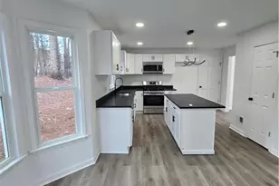 535 Woodrow Dr, Lawrenceville, GA 30043 - Photo 6