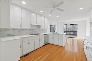 700 Marshview Close, Roswell, GA 30076 - Photo 10