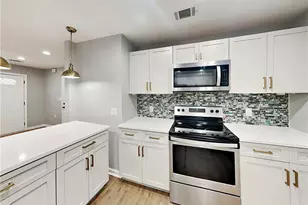 1770 Springview Rd NW, Atlanta, GA 30314 - Photo 6