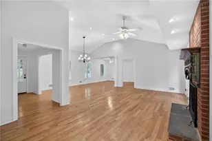 1370 Driftwood Ct, Roswell, GA 30075 - Photo 6