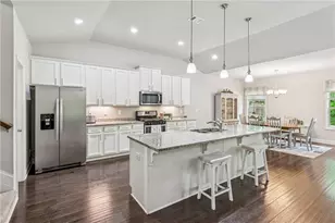 221 Charlotte Dr, Hoschton, GA 30548 - Photo 10