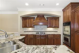 2618 Long Pointe, Roswell, GA 30076 - Photo 10